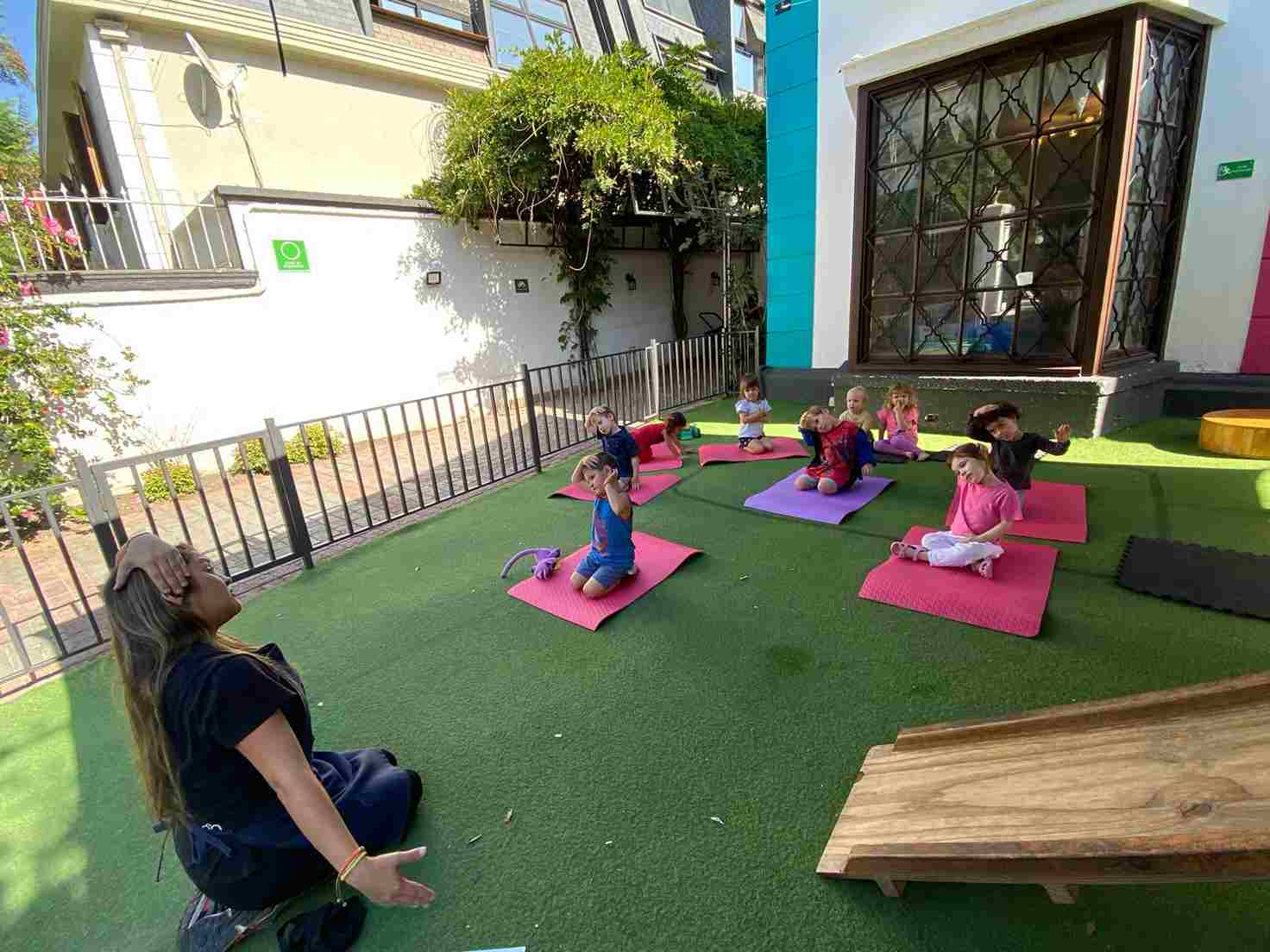 Más Allá de un Jardín Infantil